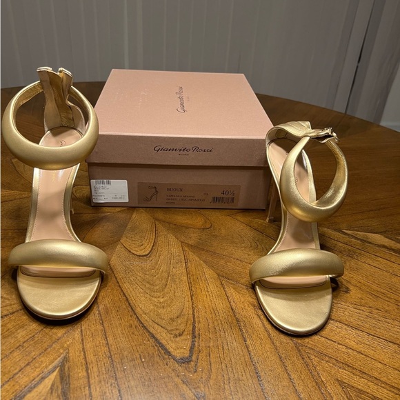Gold High-Heeled Sandals with Stiletto Heels and Ankle Straps